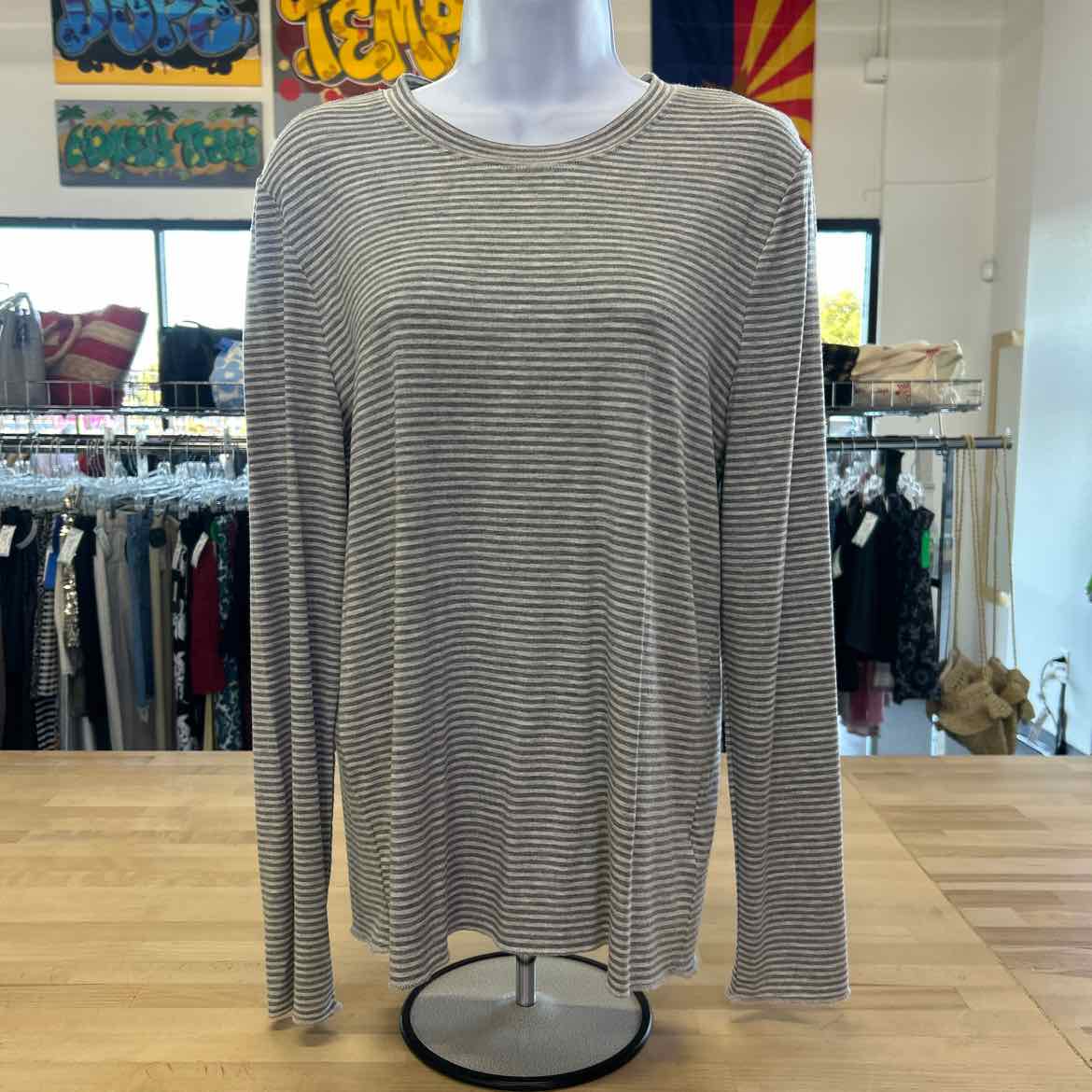 Splendid Size XL Gray Preloved Longsleeve
