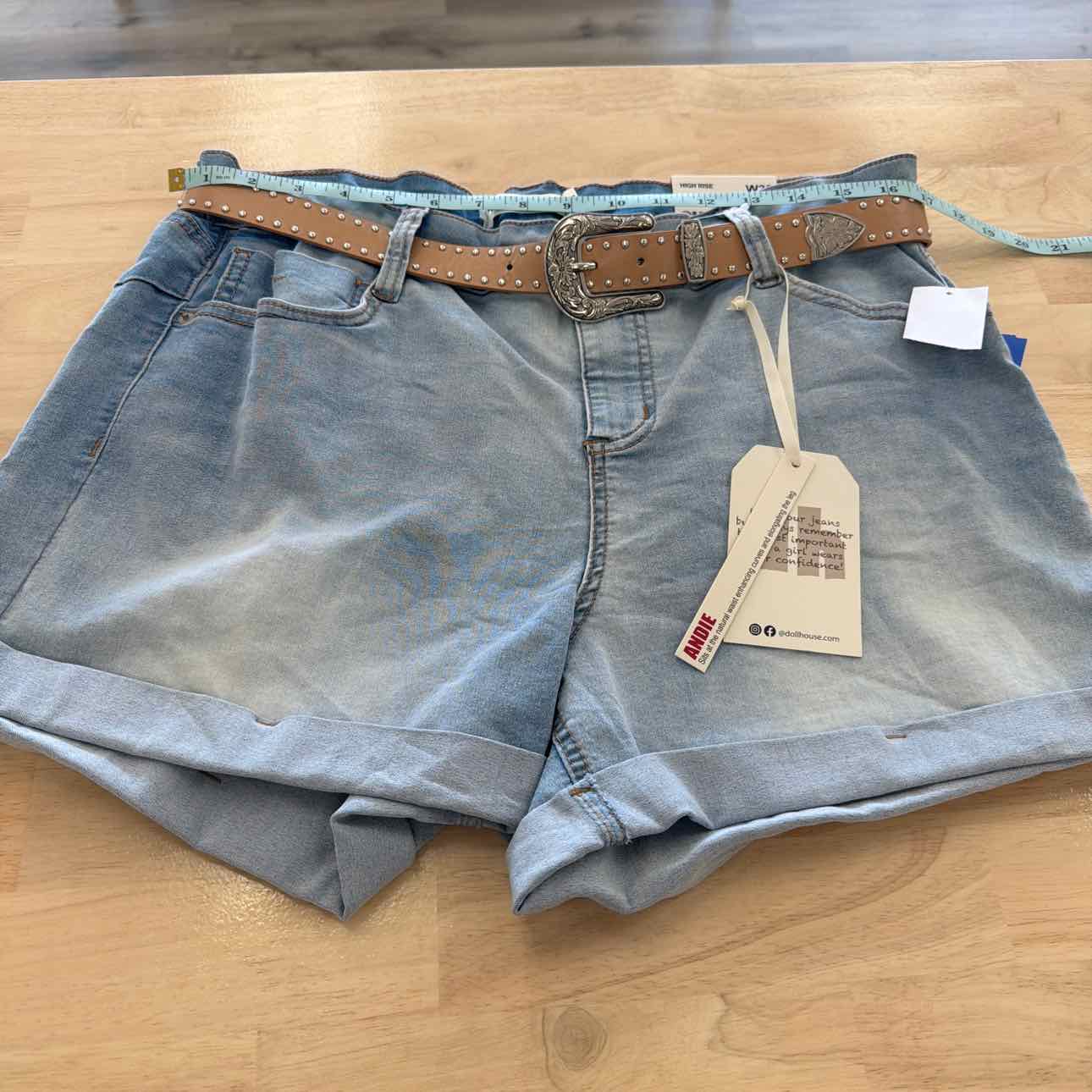 dollhouse Women Size 33 Blue New Shorts
