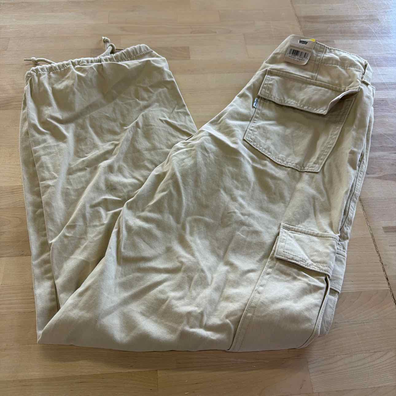 Levi's(r) Womens 94 Baggy Cargo Women's Jeans Safari : 26 30, Cotton