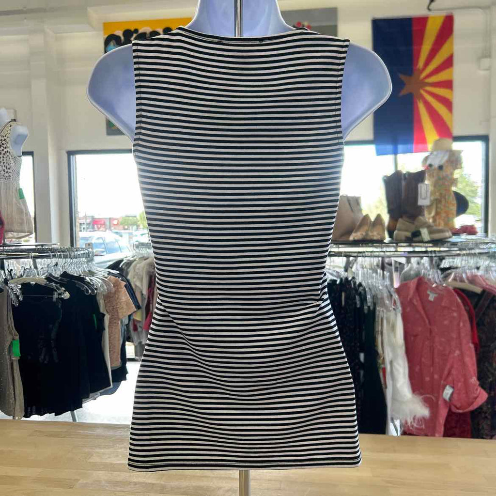 White House Black Market Size XXS Black/White Preloved Tank