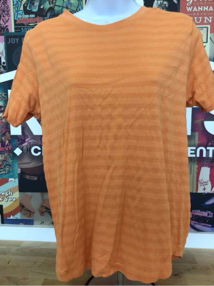 DSG Size L Orange Preloved Shirt