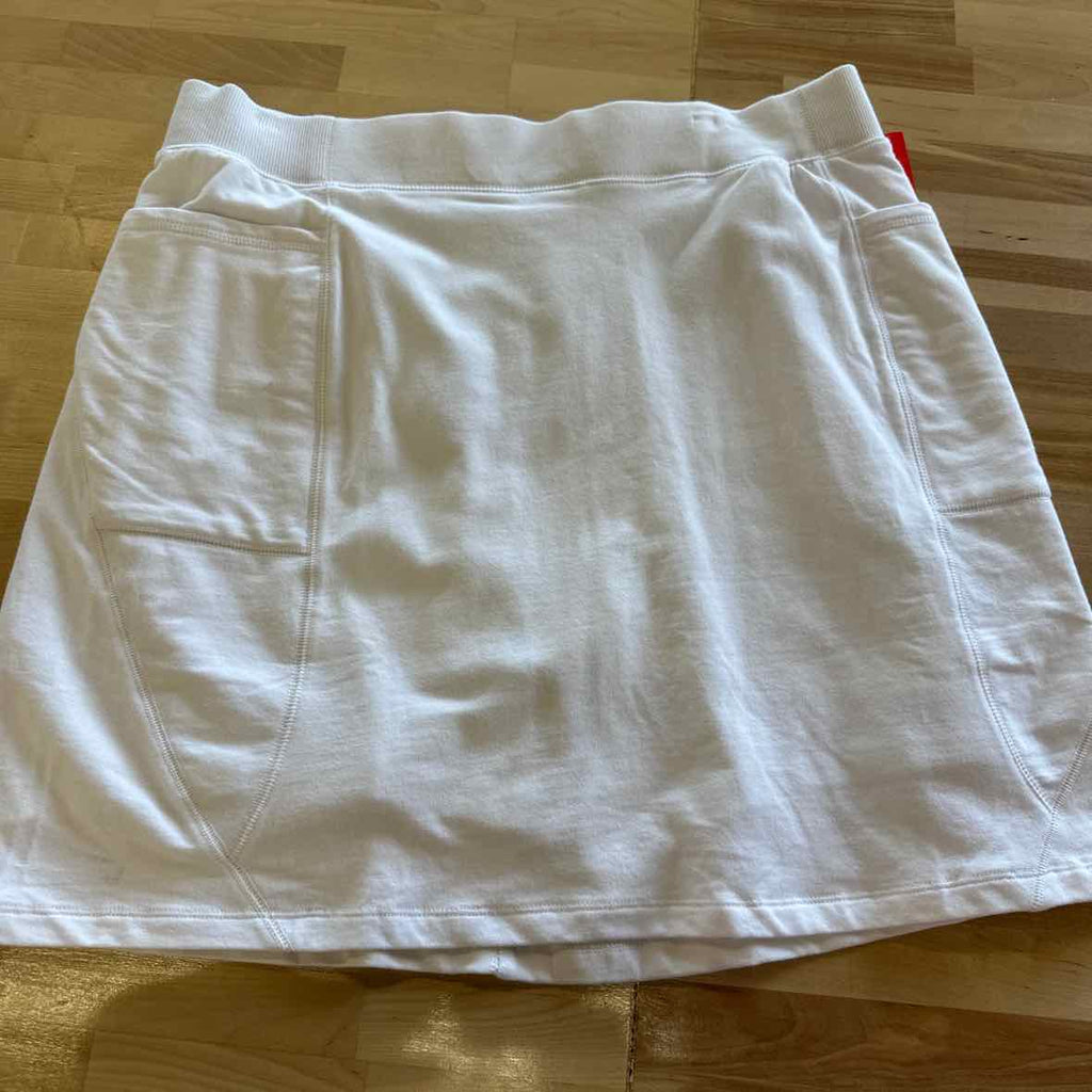D&Co Size L White Skorts