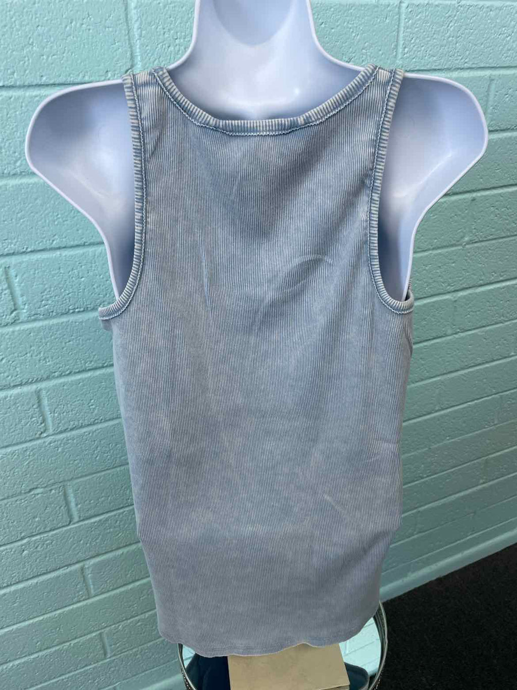 Peace Love World Size XS Powder Blue Tank