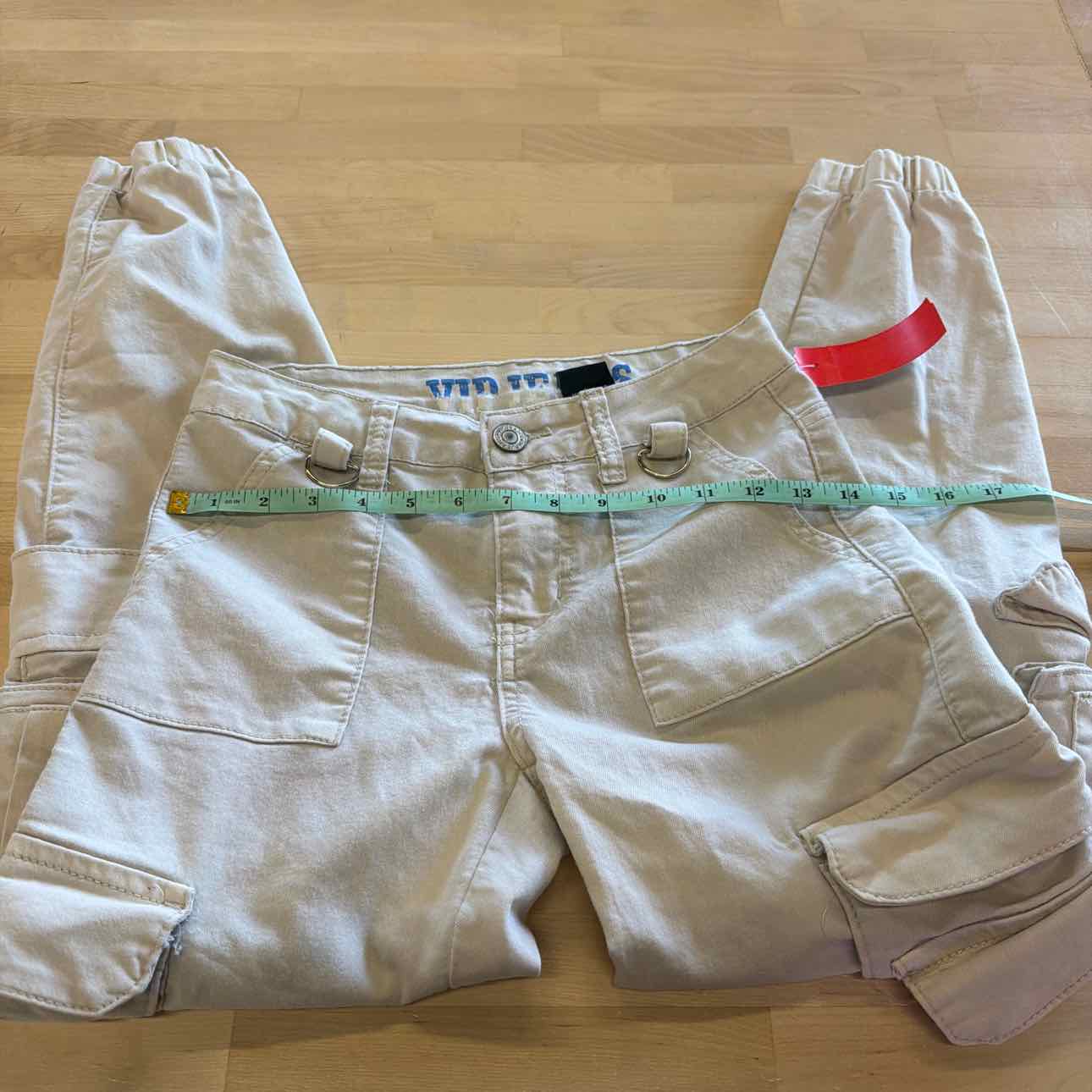 VIP Size 3/4 Beige Preloved cargo