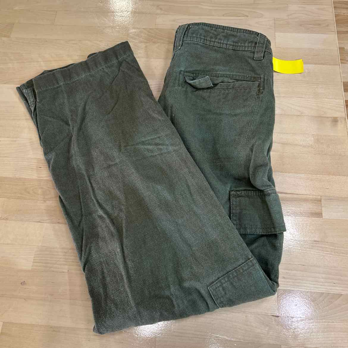 Cotton On Size 4 Green Preloved Pants