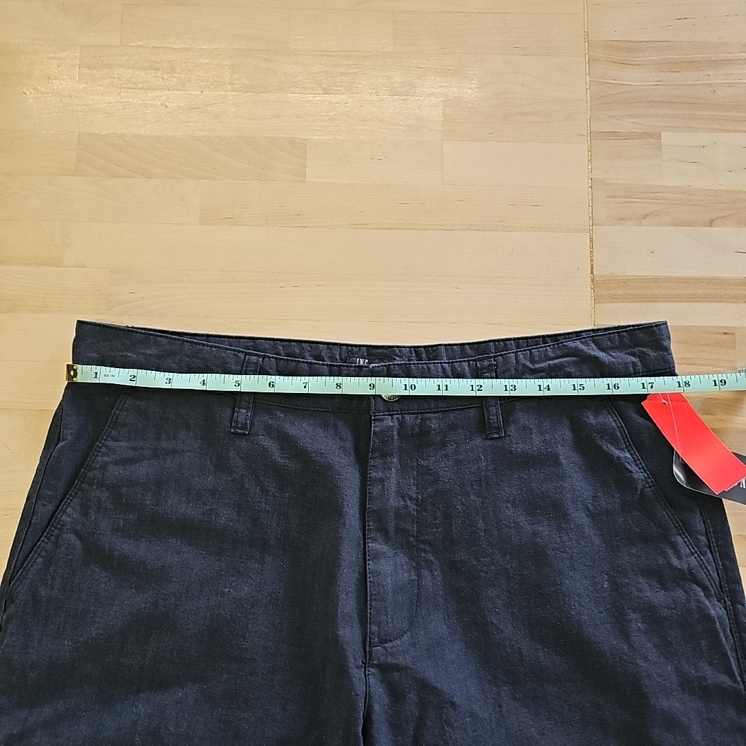 I.n.c. International Concepts Classic-Fit Solid 8.5" Chambray Shorts