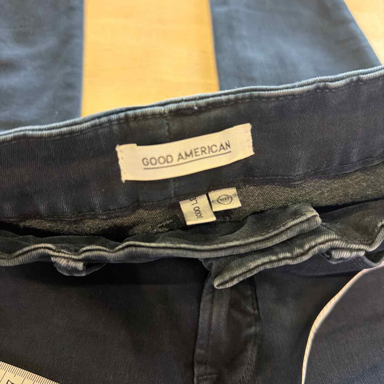 Good American Size 4 Dark BLue Preloved Pants
