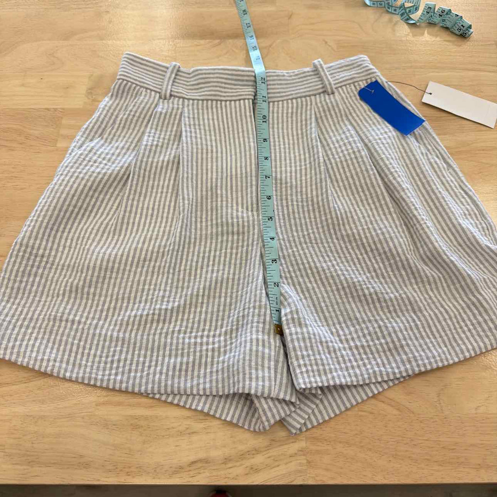 BCX Women Size 0 Gray New Shorts