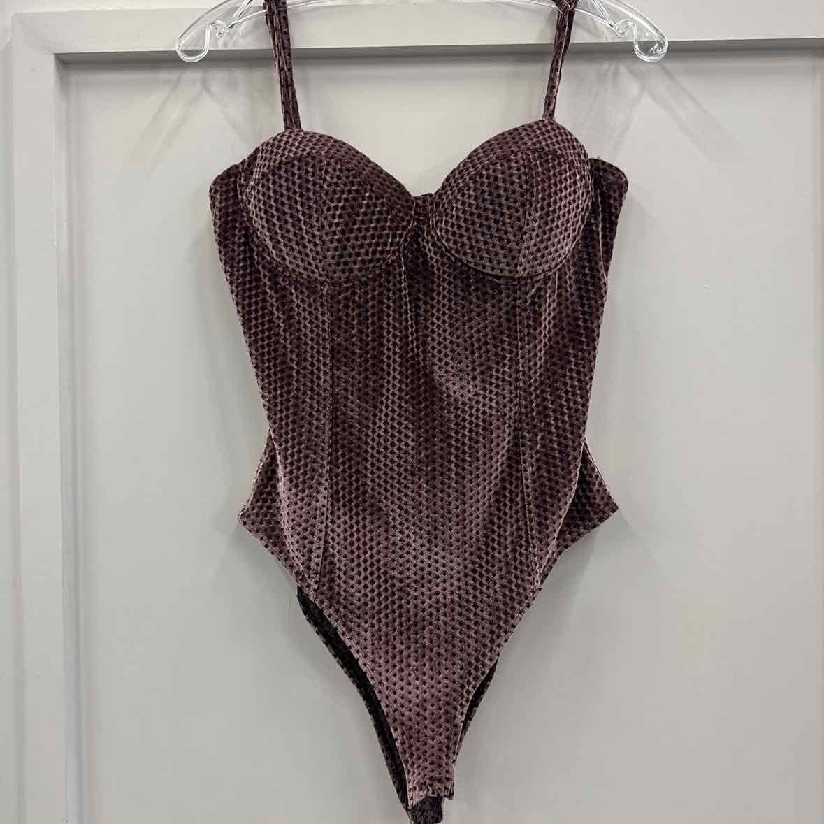 Lulus Size L Purple Velvet Preloved Bodysuit