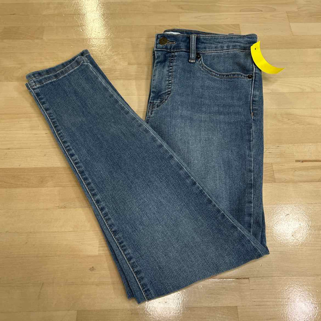 Jessica Simpson Size 9 Blue Denim Preloved Jeans
