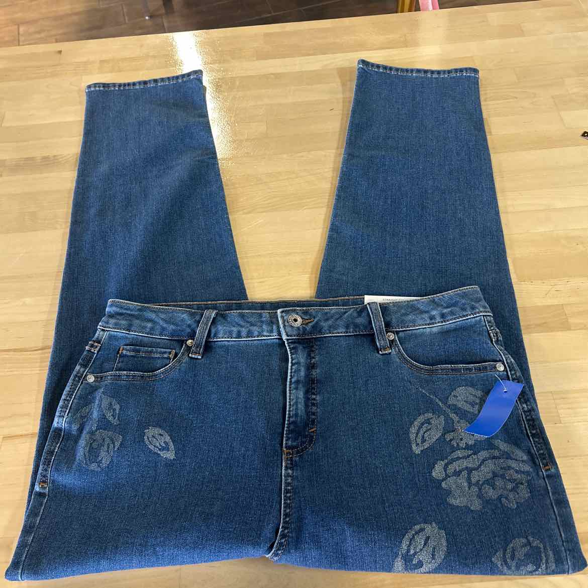 Style & Co. Size 18 High Rise Straight-Leg Jeans