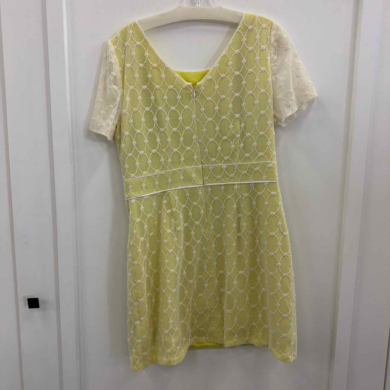 Antonio Melani Size 10 Yellow Mesh Preloved Dress