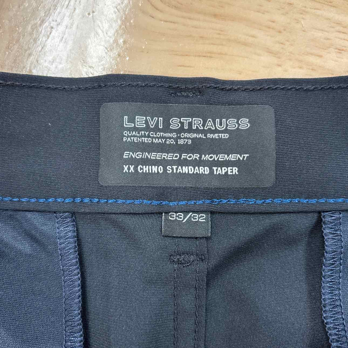 Levi's Size 33x32 Black MENS Pants