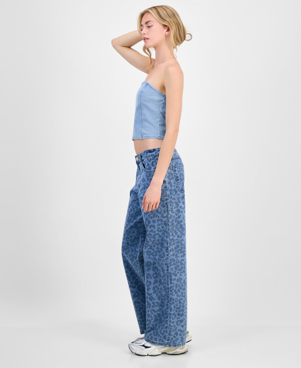Juniors' Tonal Leopard-Print Wide-Leg Jeans - Medium Wash - 5