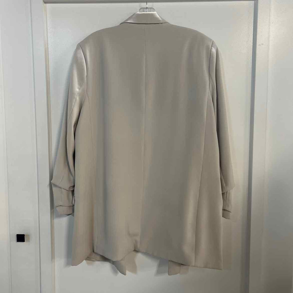 Tahari Size XL Cream Preloved Blazer