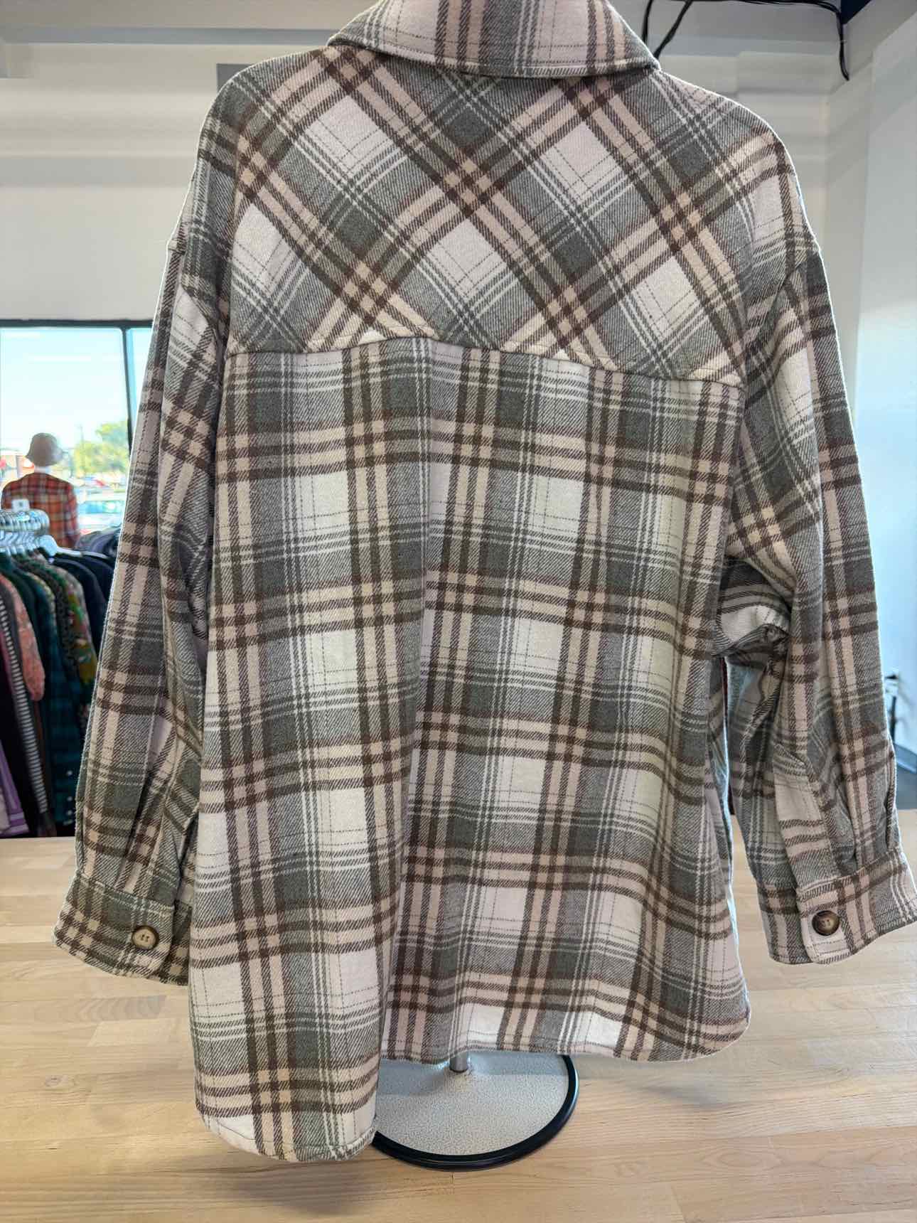 saints & Hearts Size M/L Green flannel