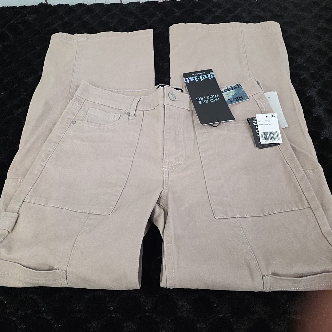 GirlIsh Size 7 / 28 Mid Rise Wide Leg Beige Khaki Cargo Pants NWT