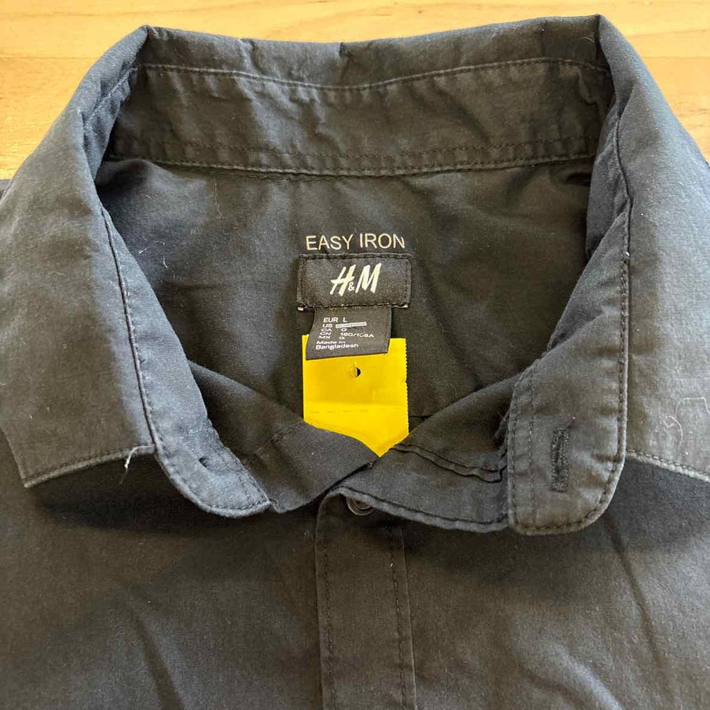 H&M Size L Black Button Down Shirt