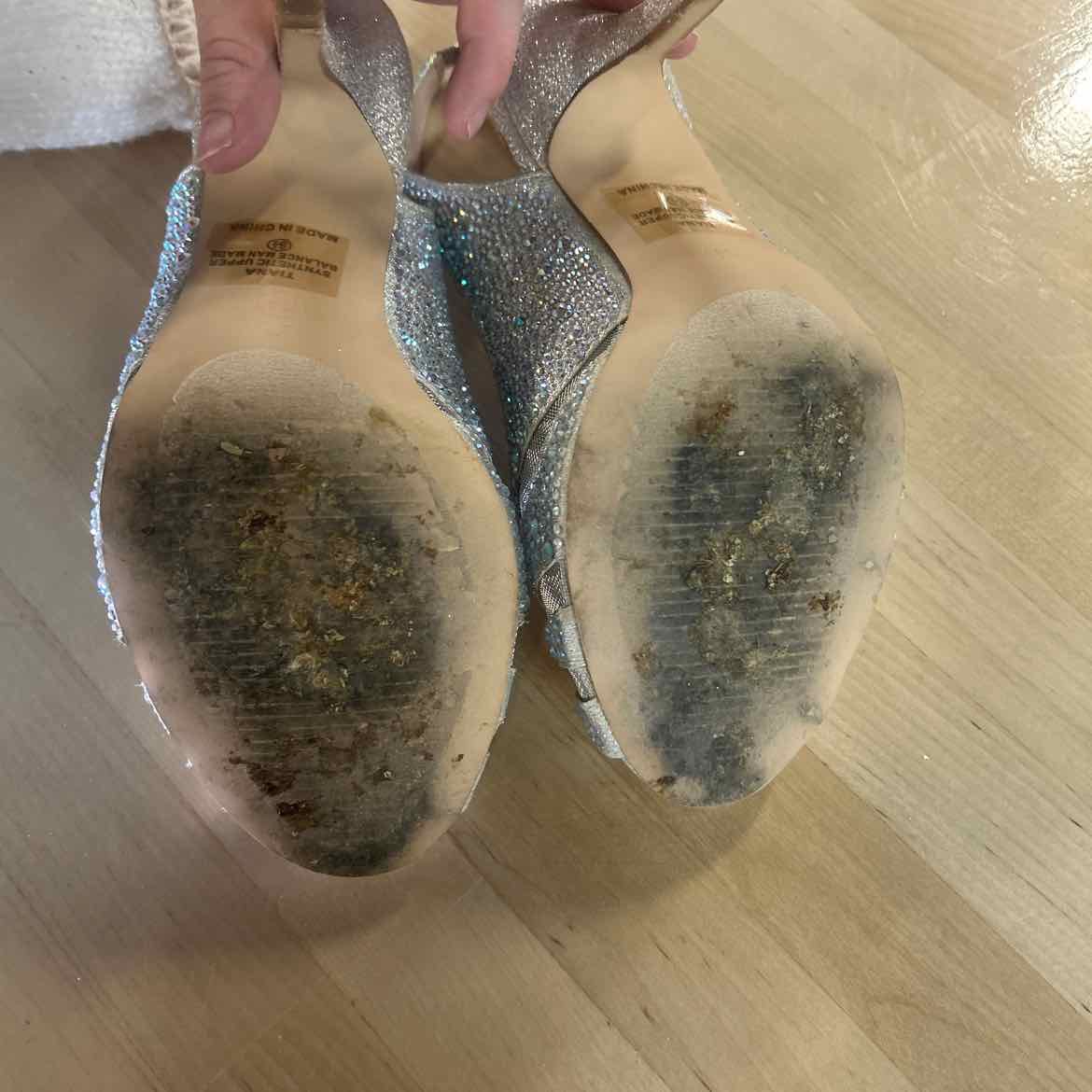Lorraine Size 6.5 Silver Preloved Heels