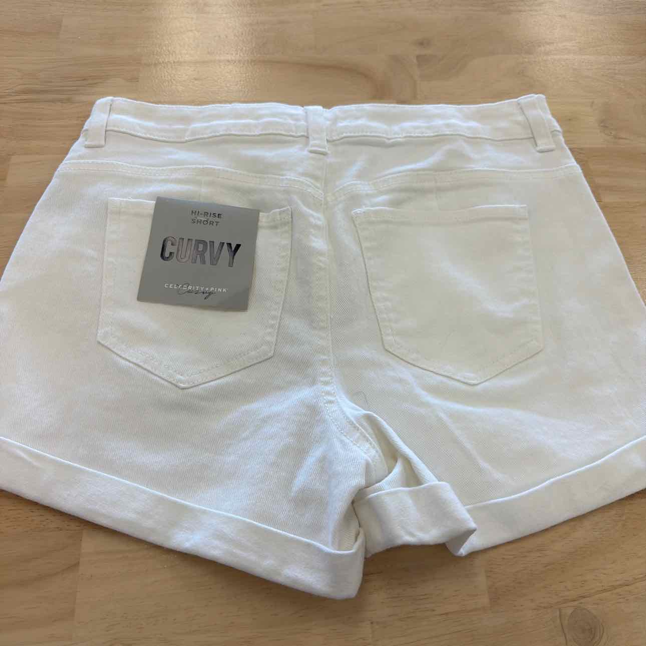 Celebrity pink Women Size 9  White New Shorts  High-Rise Curvy Denim Shorts