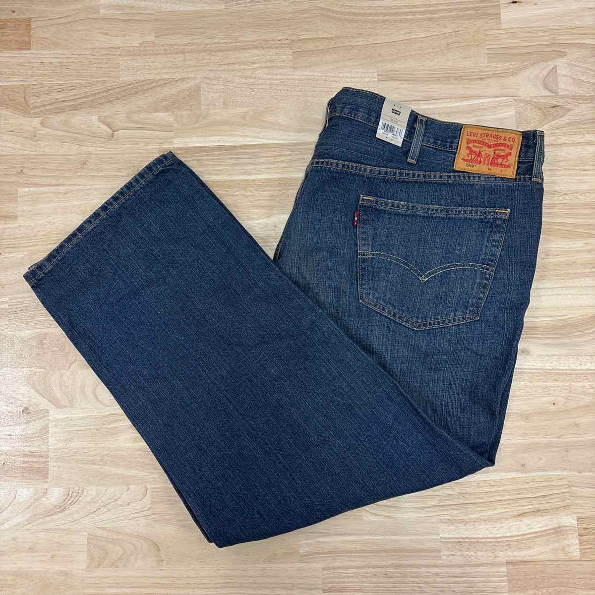 Levi's Size 50x30 Men's Levi's Big and Tall Mens 559 Straight Leg Relaxed Fit