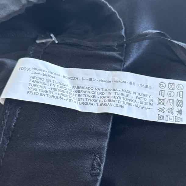 Zara Basic Size S Black Shorts