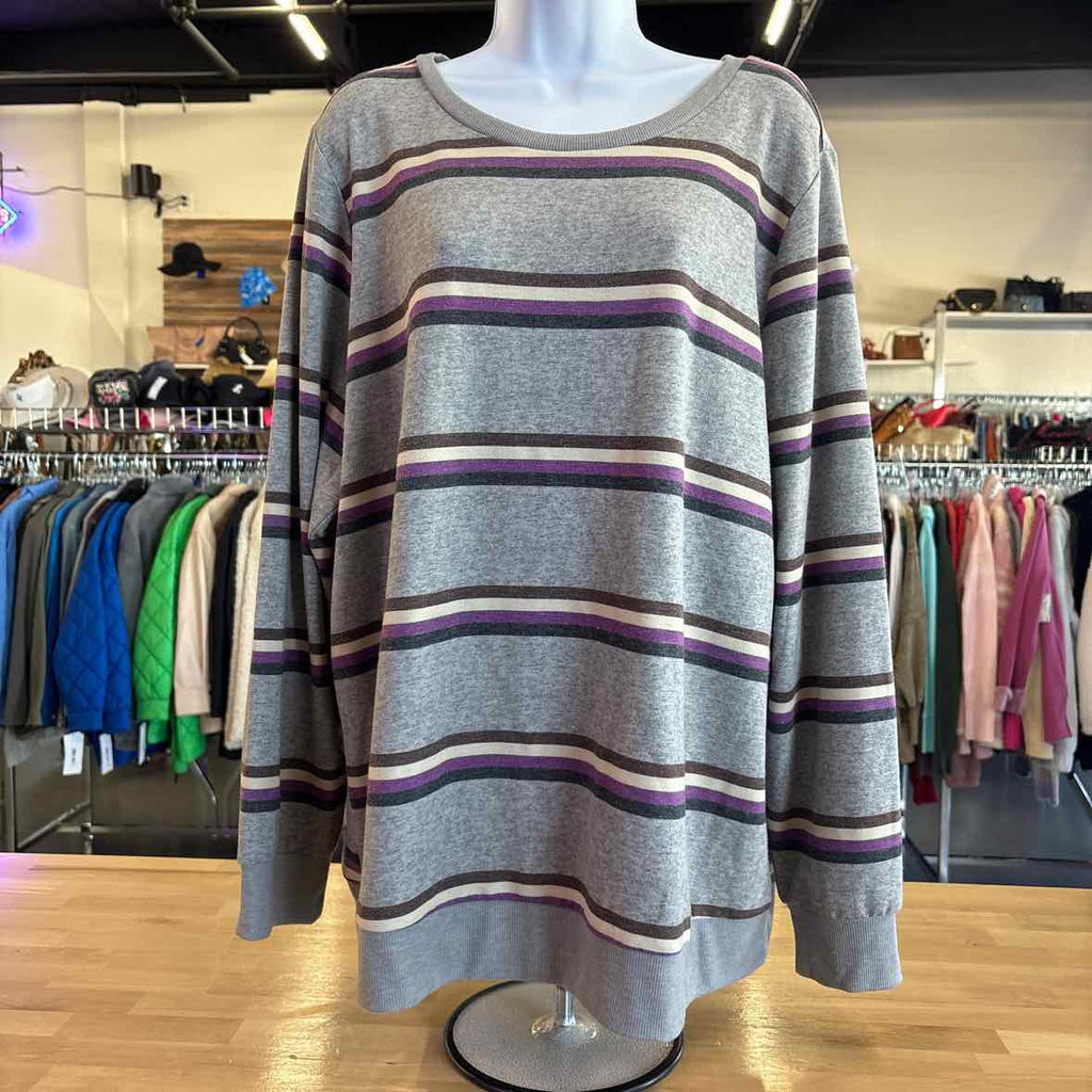 Torrid Size 2 Gray Sweater