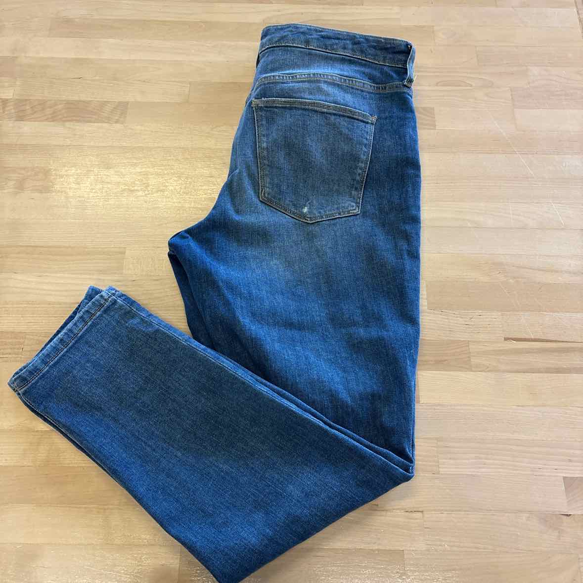 Universal Thread Size 14 Blue Denim Jeans