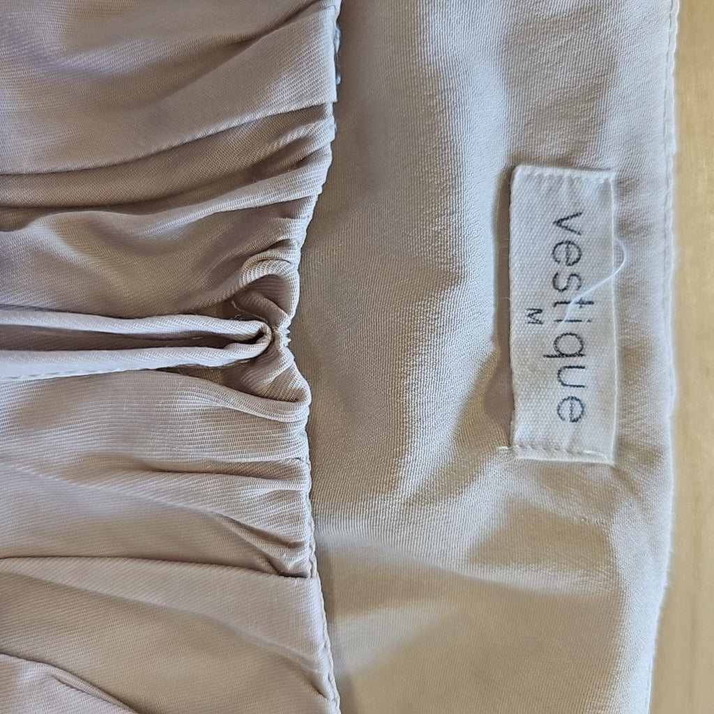 Vestique Size M Beige Long Sleeve Blouse