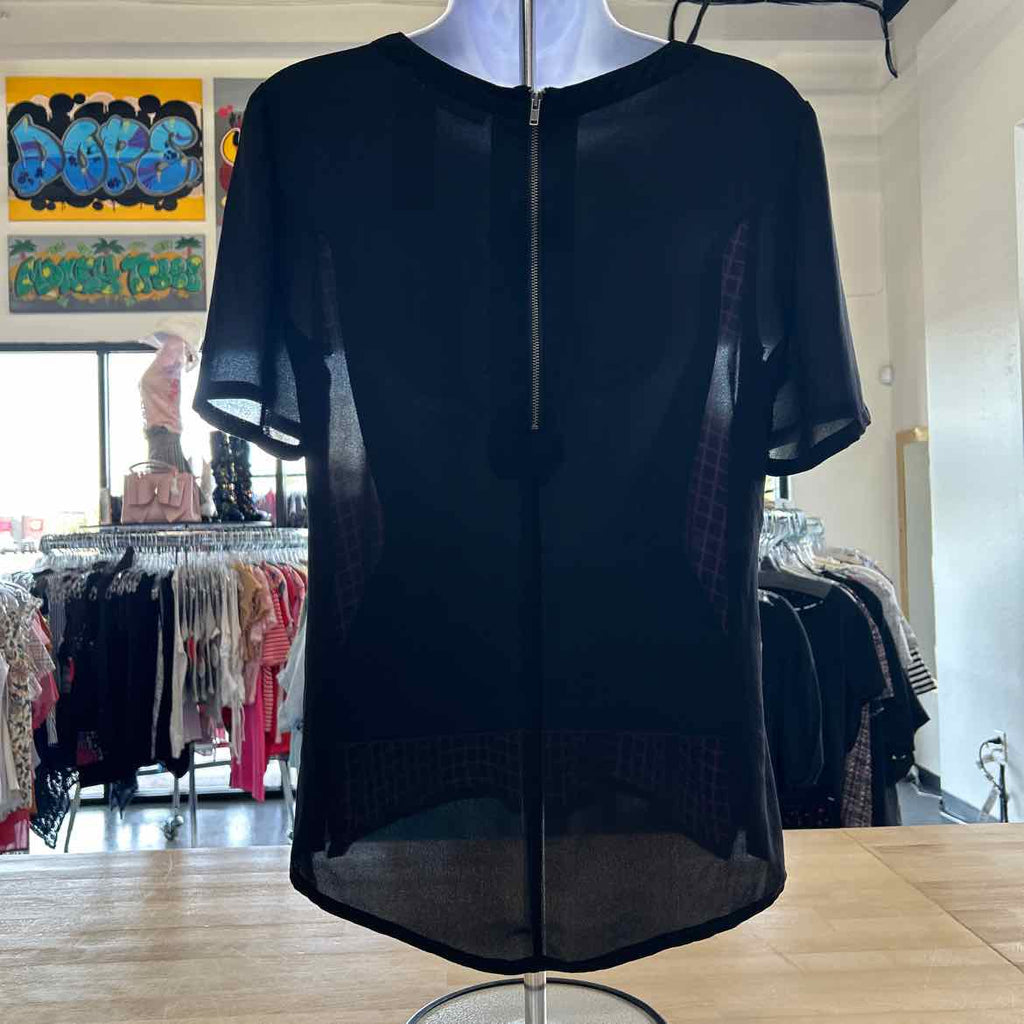 Halogen Size S Black Preloved T-Shirt SS