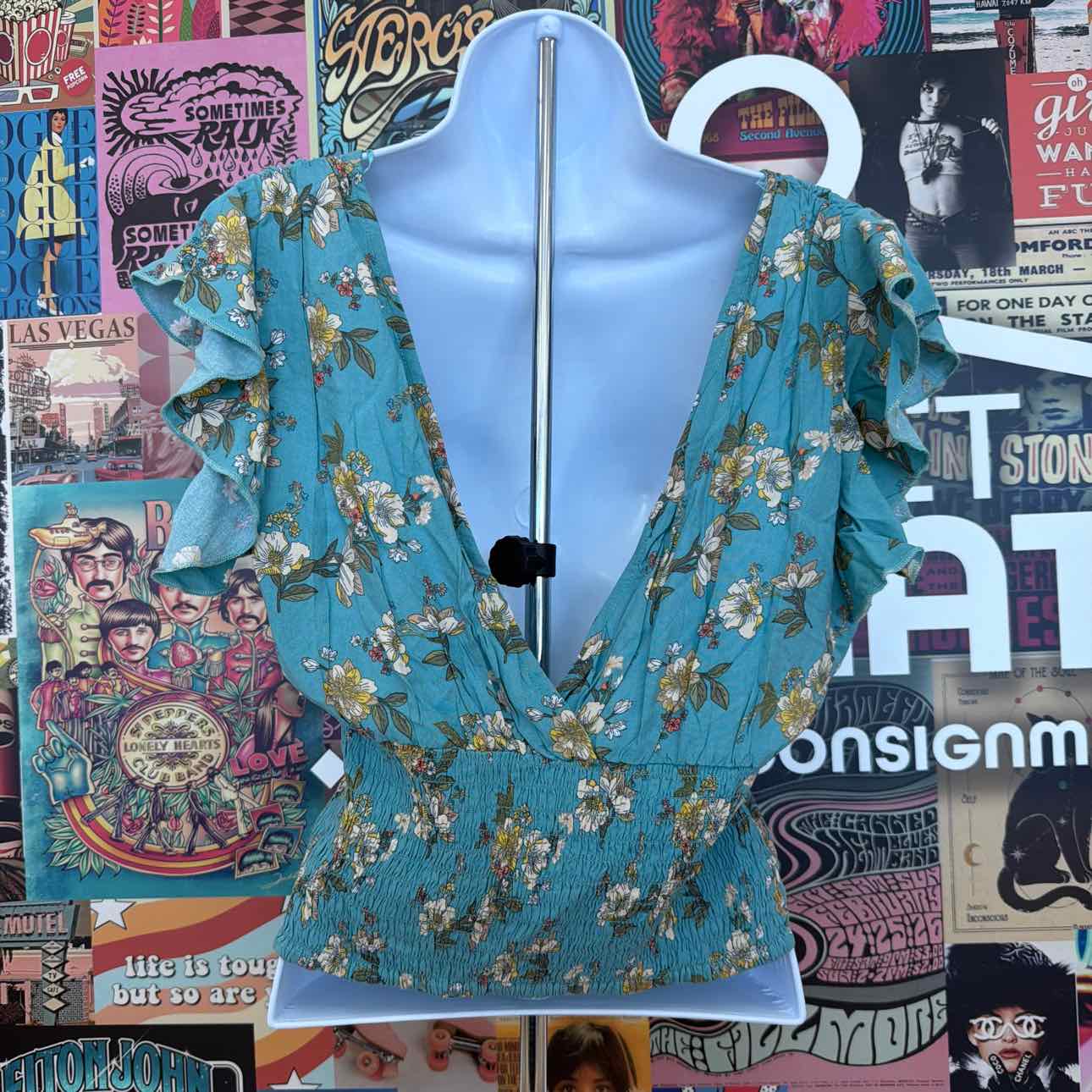 O'Neil Size M Bonnie Floral Top