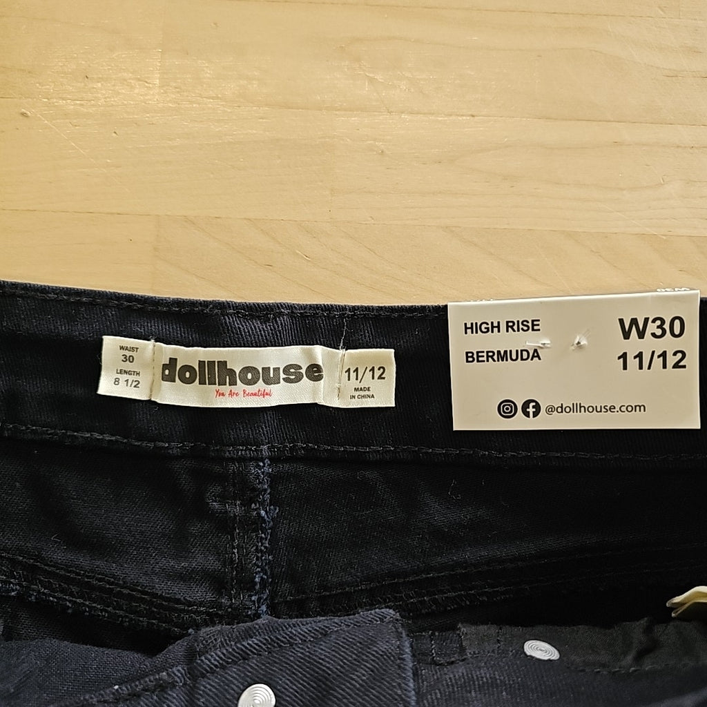 Dollhouse Juniors' High-Rise Frayed Bermuda Shorts - Black - 11/12