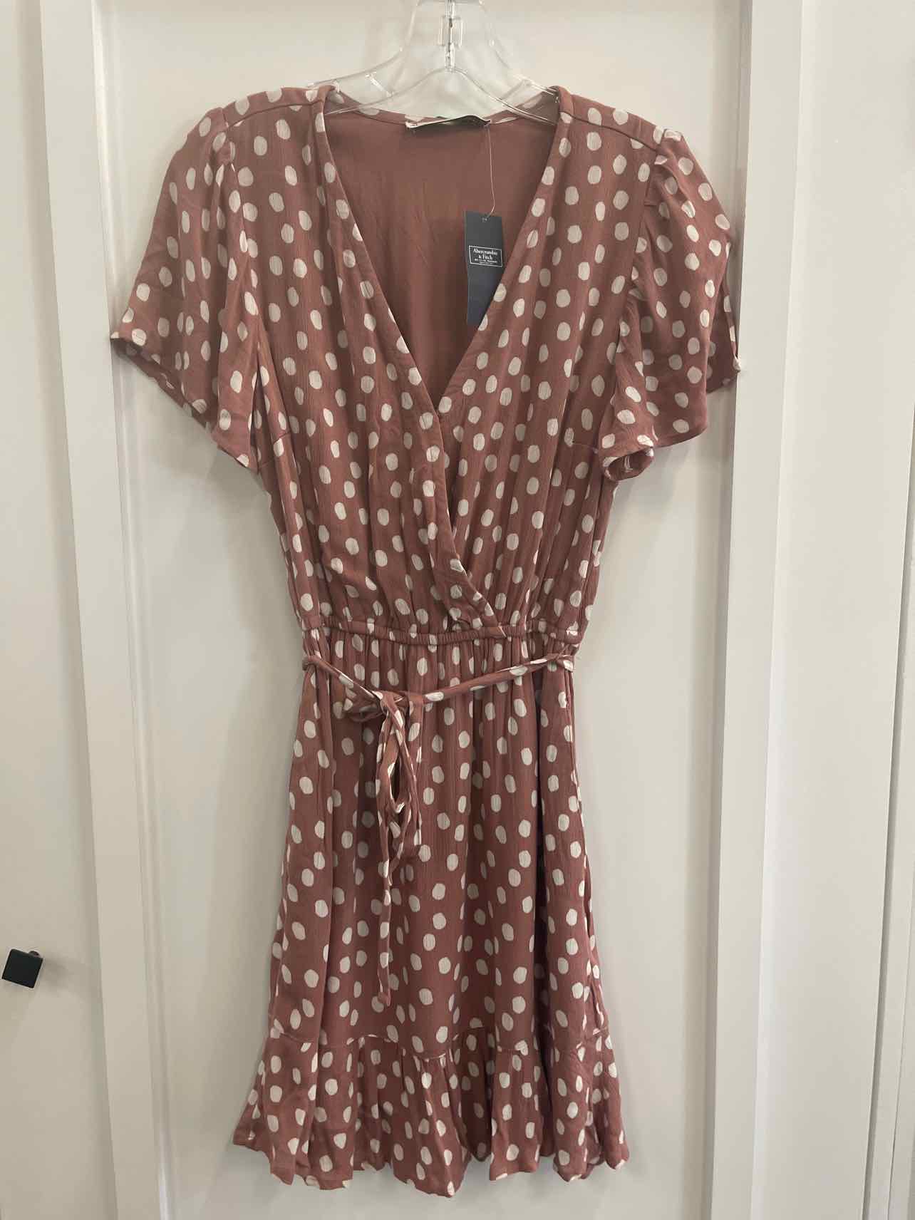 Abercrombie & Fitch Size M Mauve/white New Dress