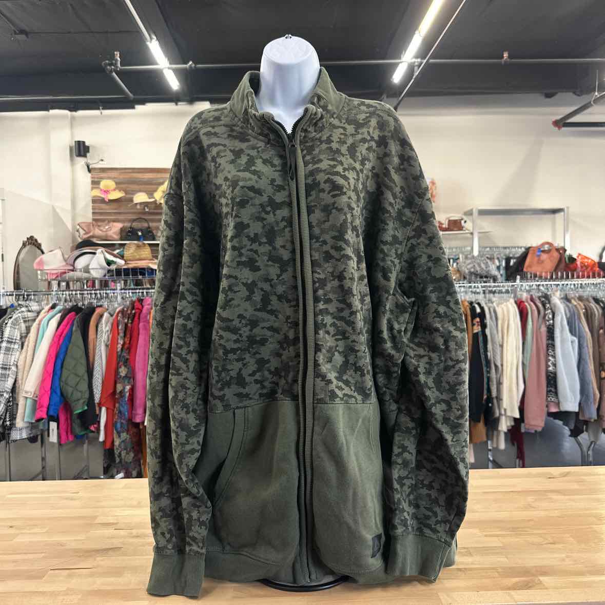 Reebok Size 3XLT Green Sweater