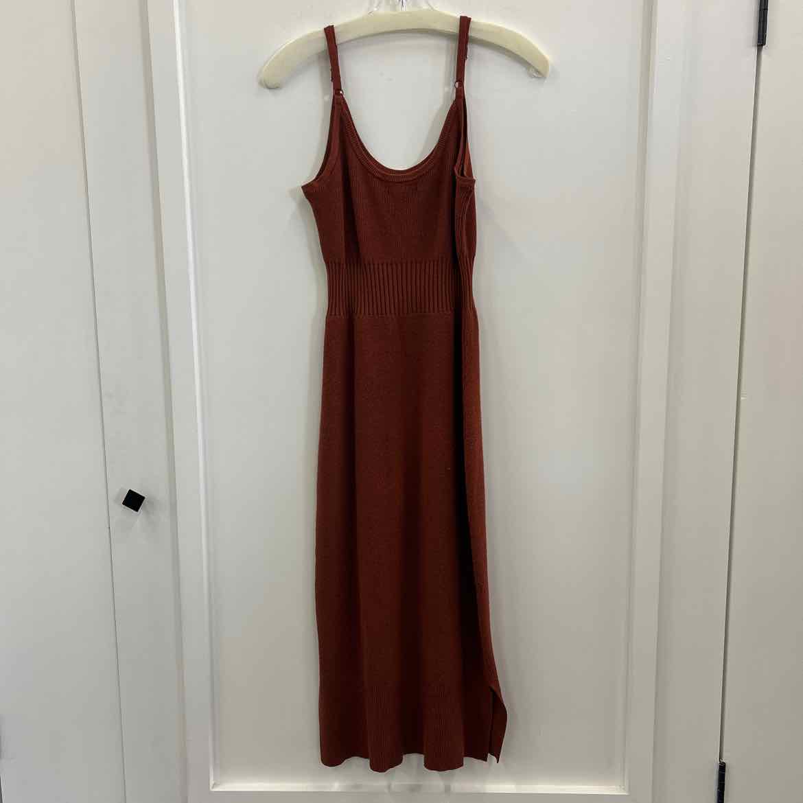 freshman Size M Brown Knit Preloved 2 pc Dress Set