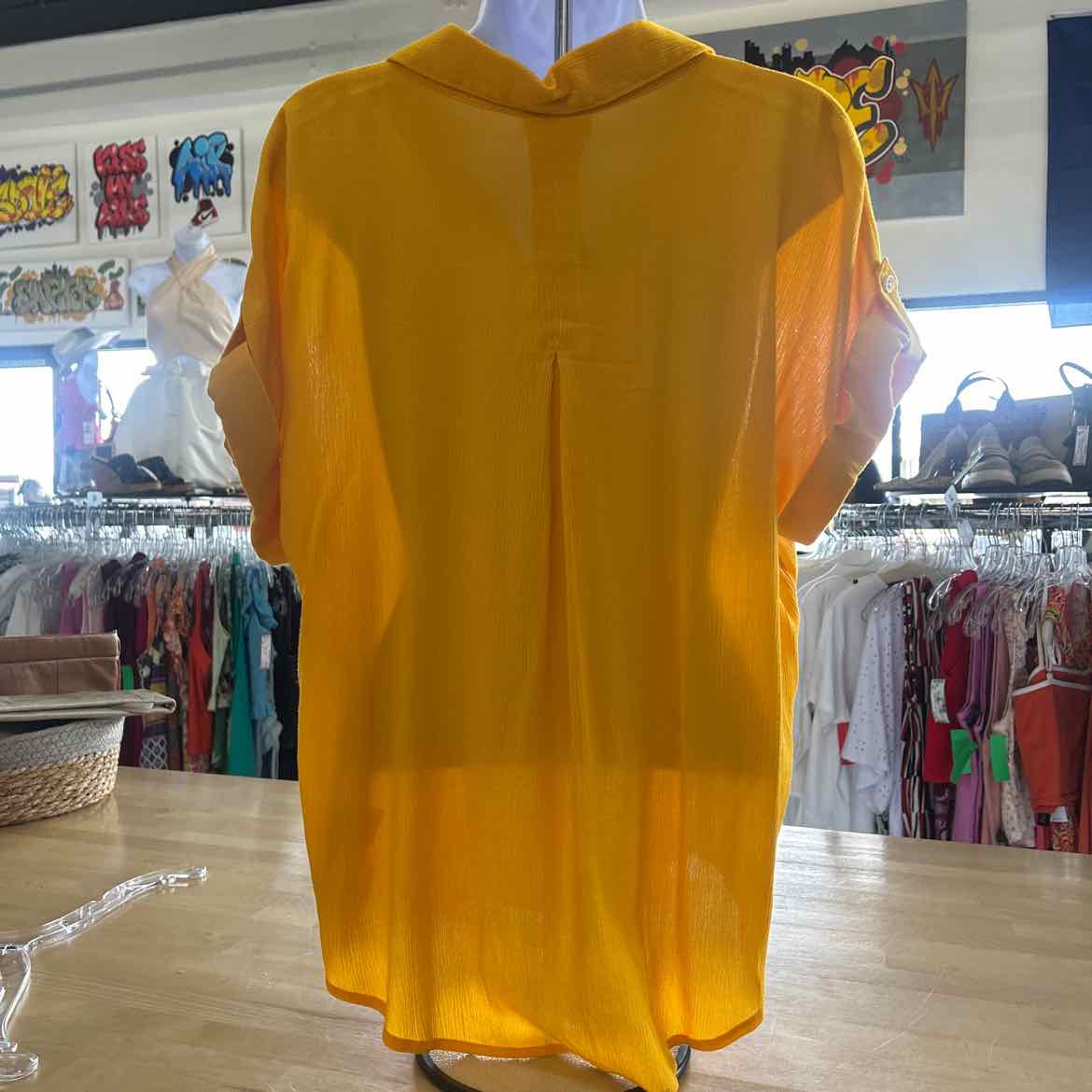 Liz Claiborne Size M Yellow Preloved Blouse SS