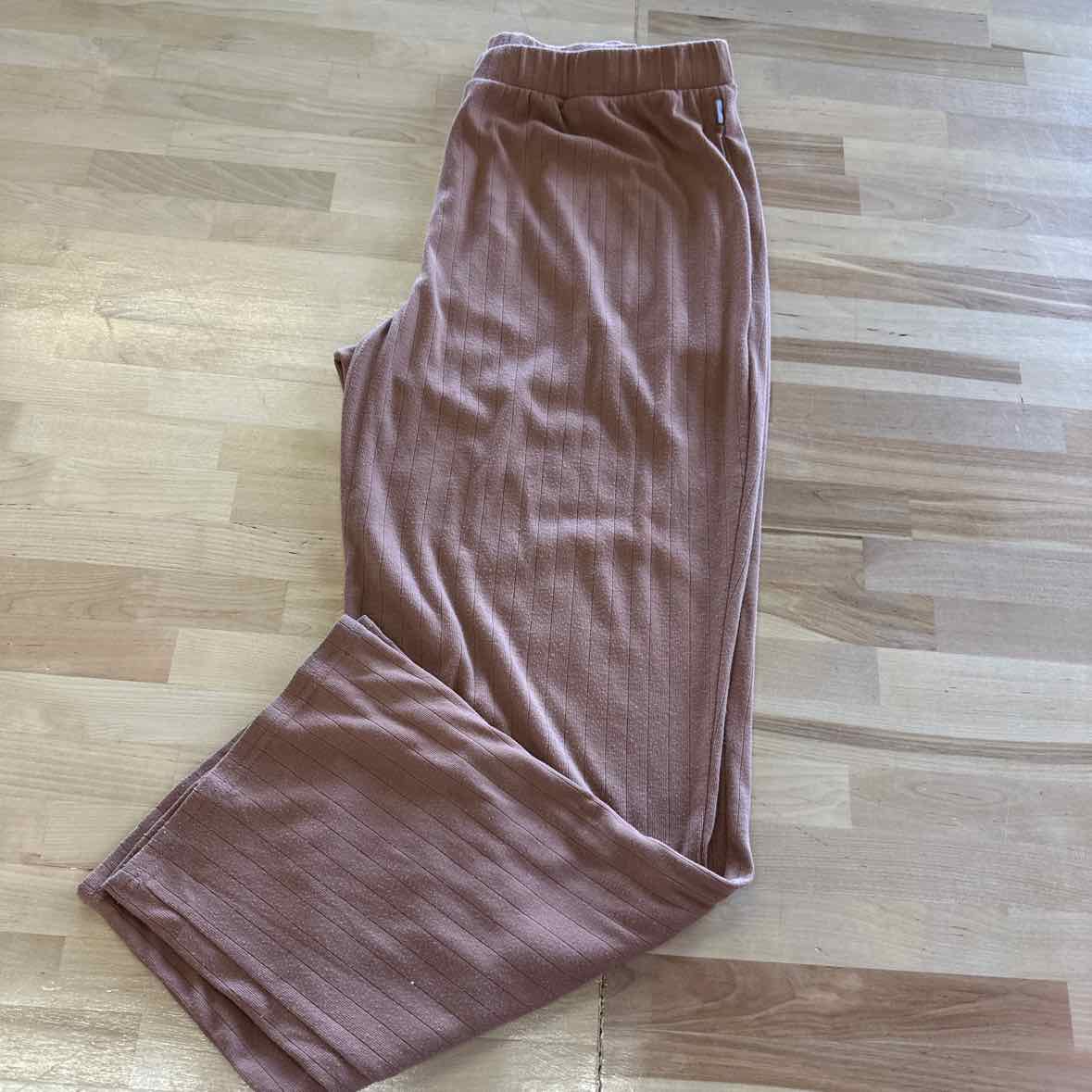 Bliss Size XL Tan 2 pc sets