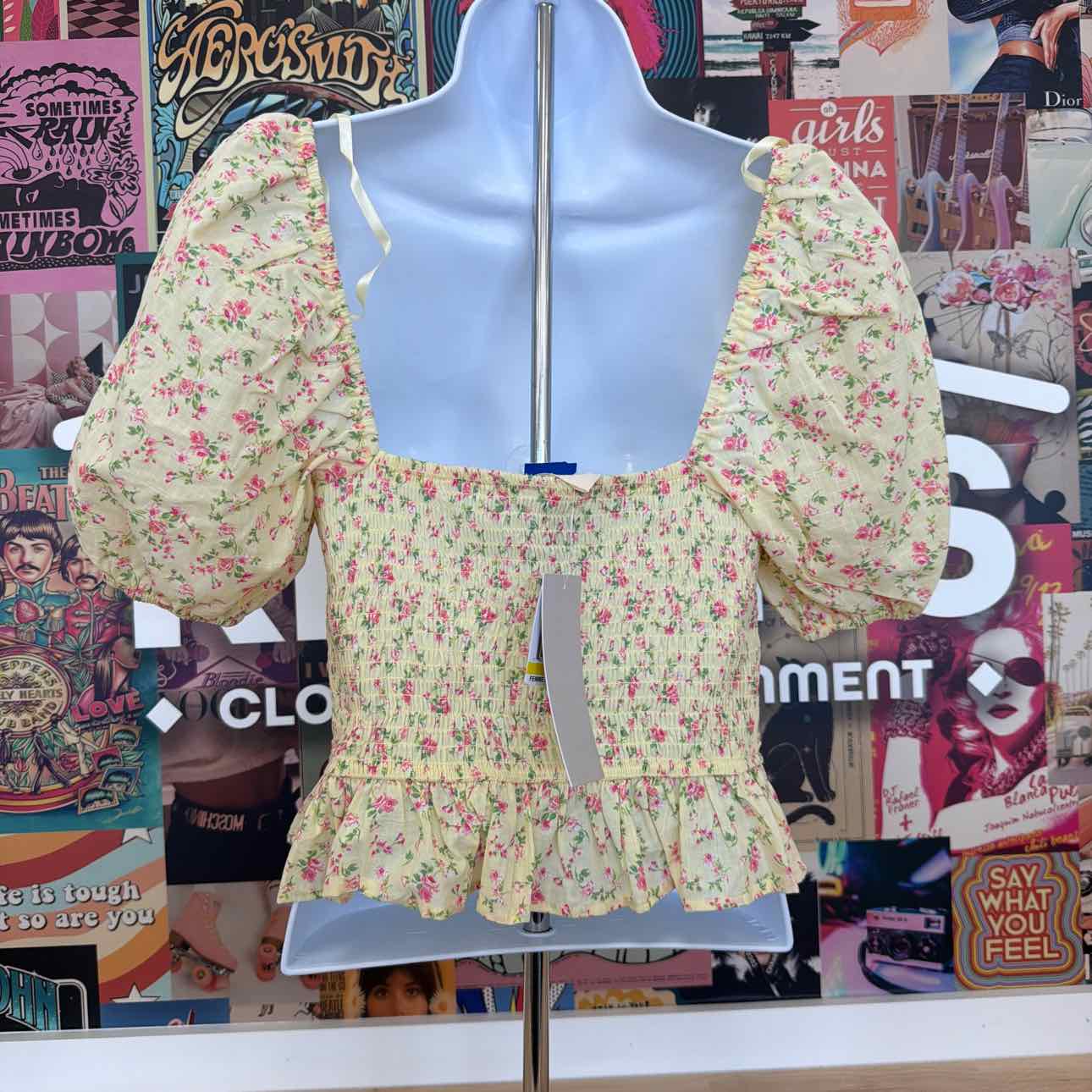 kingston grey Size M Printed Sweetheart-Neck Puff-Sleeve Top