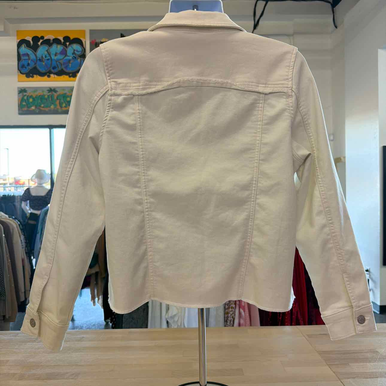 D & Co. Size L White Preloved Jacket