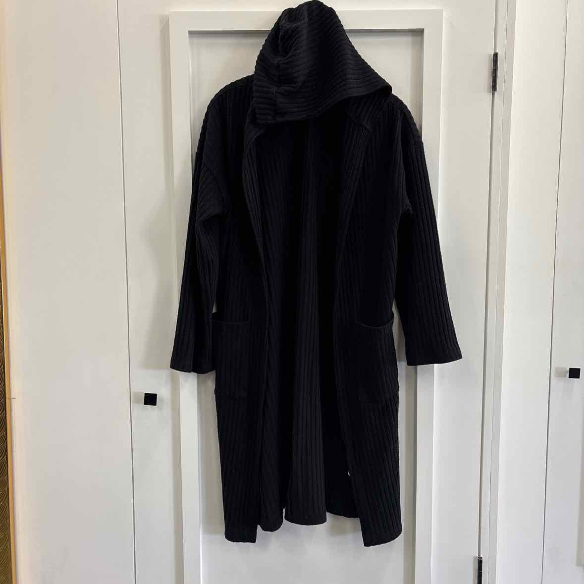 Forever 21 Size L Black Cardigan