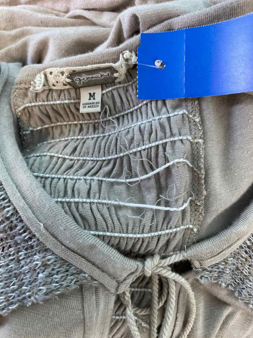 Gimmicks Size M Tan Tunic