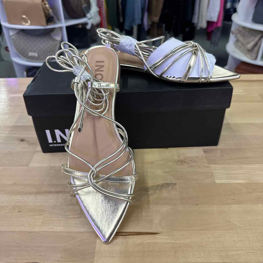 I.n.c. International Concepts Women's Kharmaa Lace-up Flat