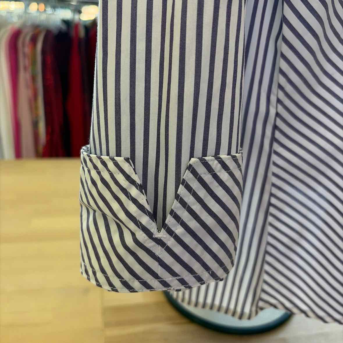 lee Size L Purple & White Used Button Down Shirt