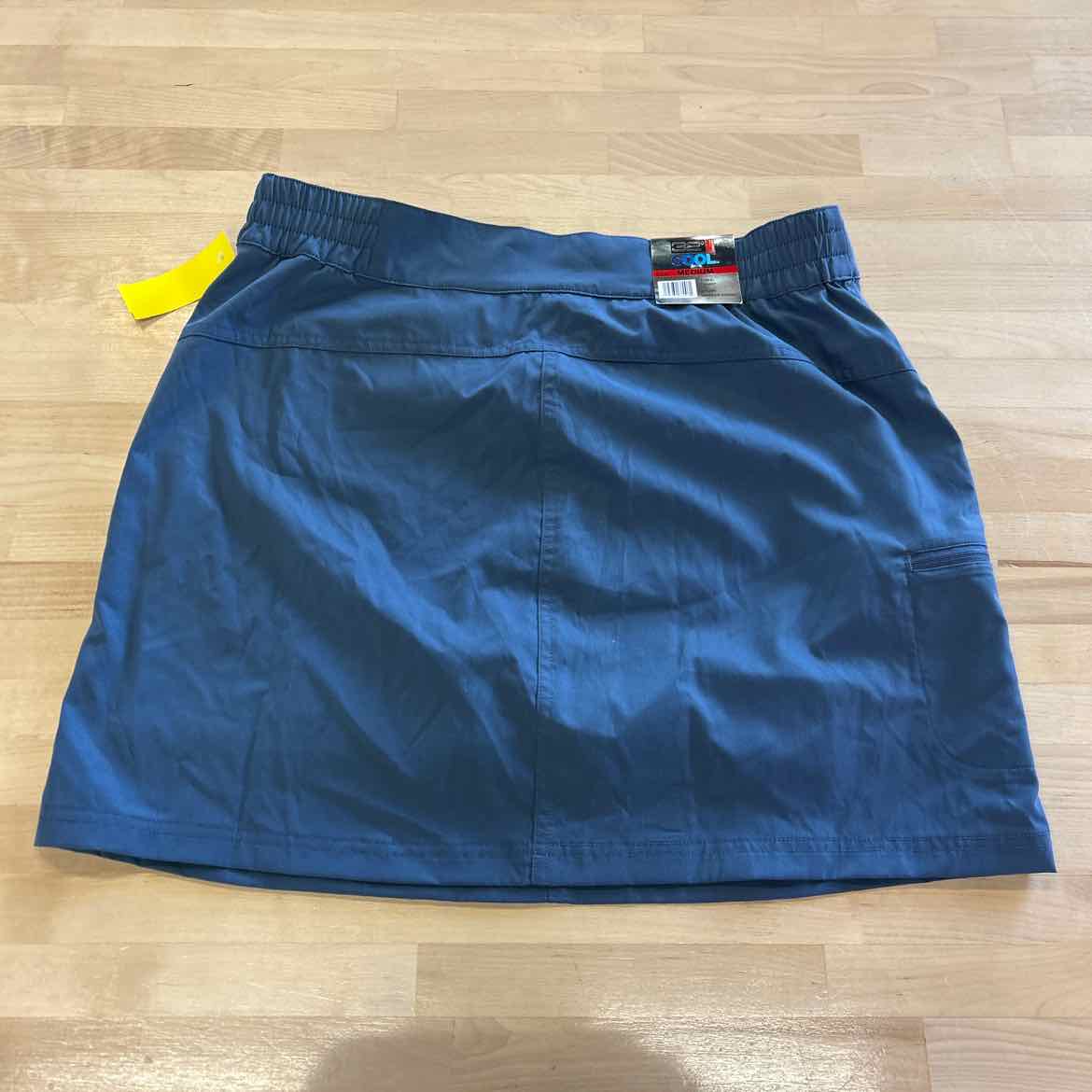 32 degrees Size M Blue Skorts