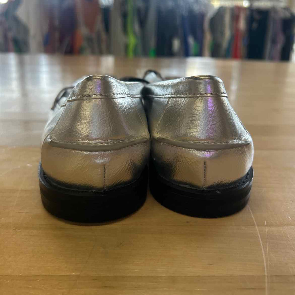 zara Size 7.5 Silver metallic New Loafers