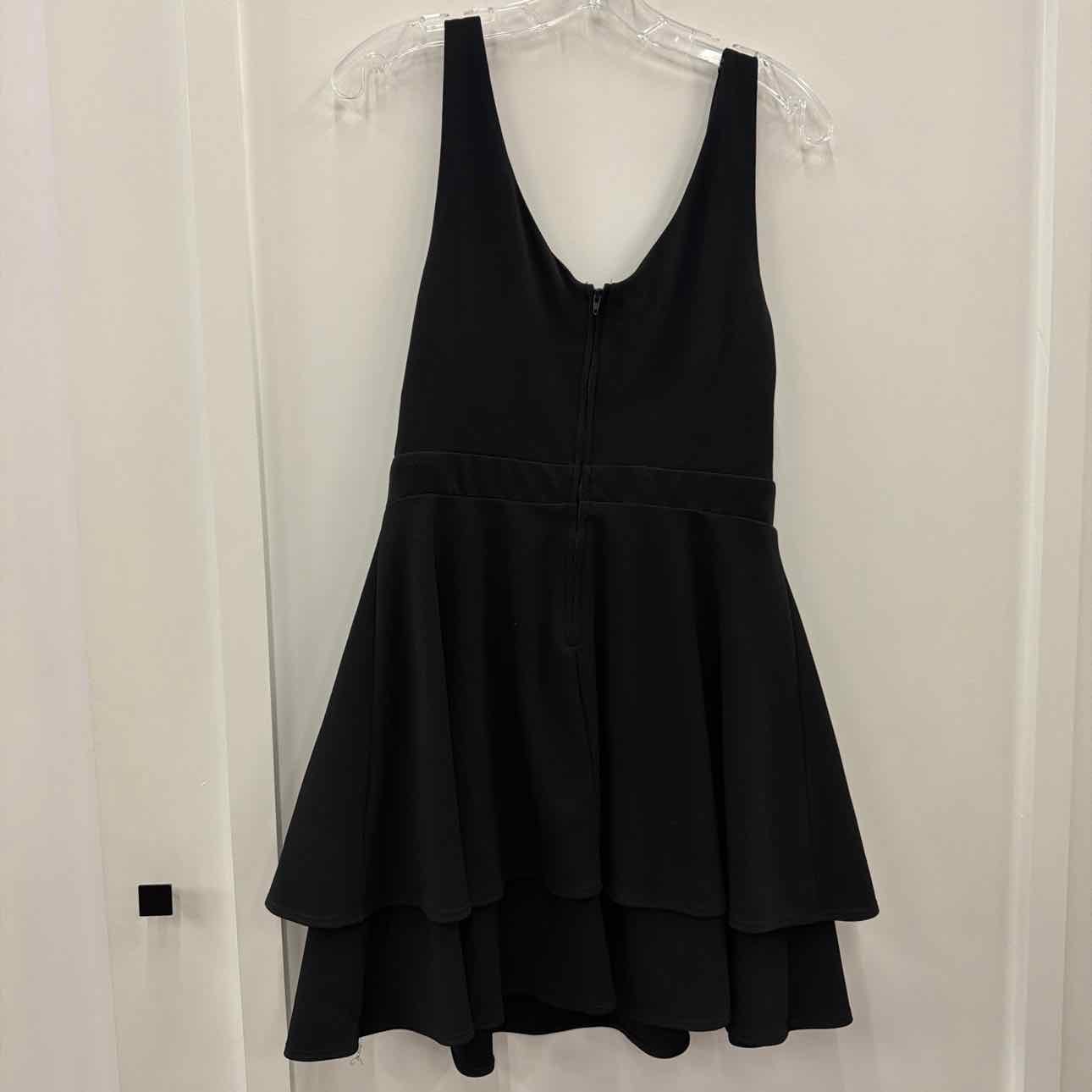 B Darlin Size 11 Black Preloved Dress