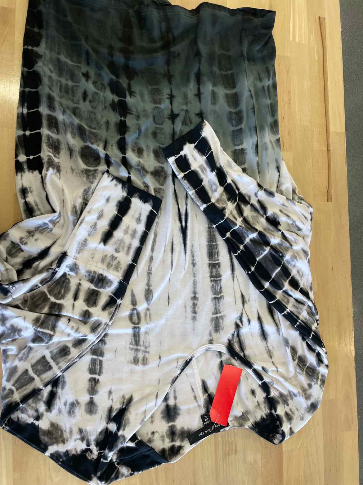 Karen Kane Size M White Blouse