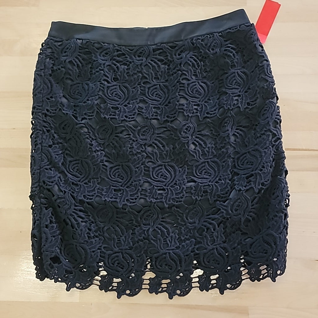 Willi Smith Size 4 Black Skirt