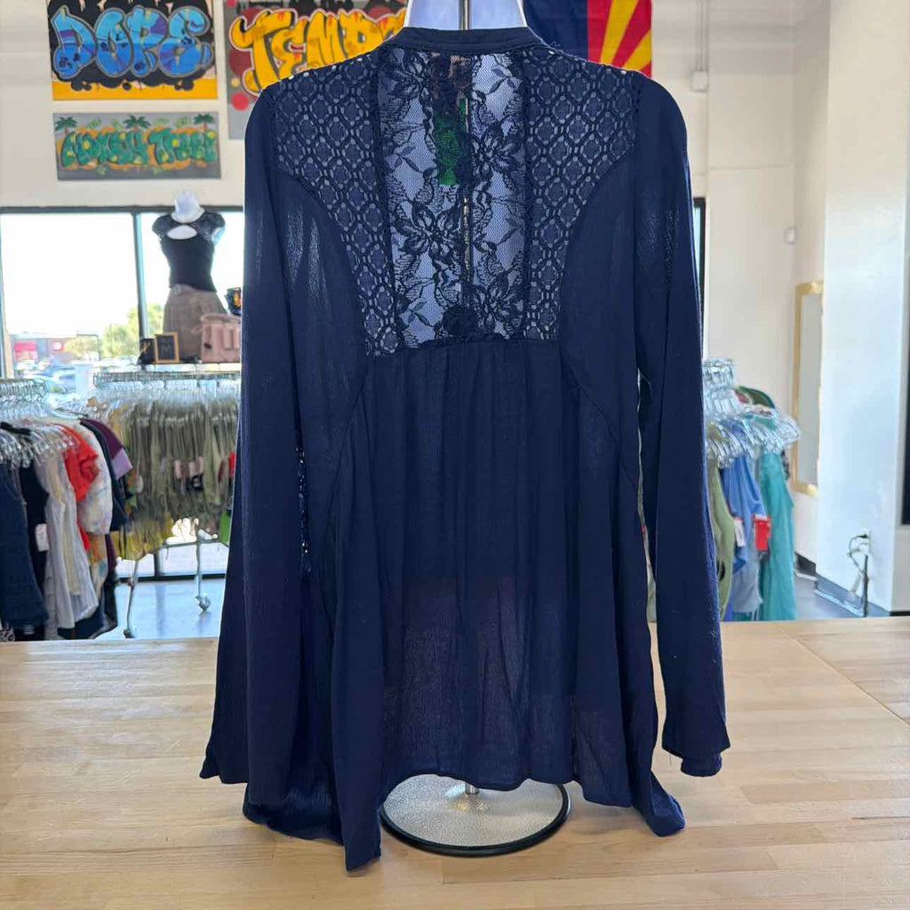 Knox Rose Size M Navy Preloved Jacket
