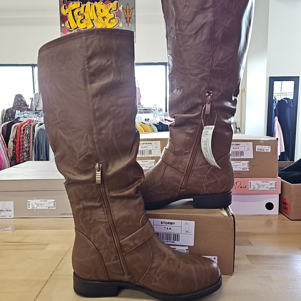 Journee Size 7.5 Tan Boots